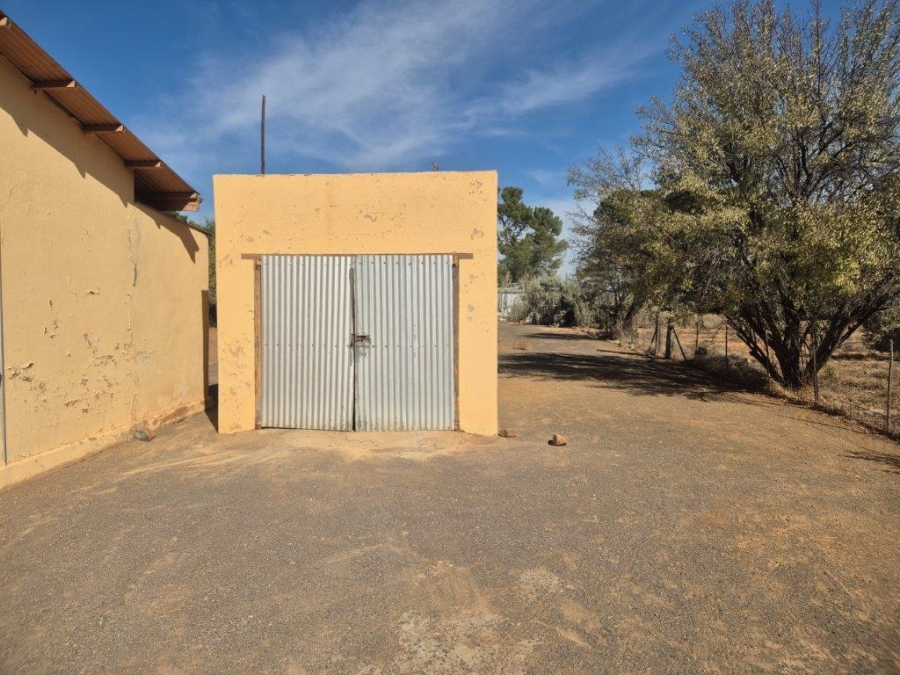 3 Bedroom Property for Sale in Loxton Northern Cape